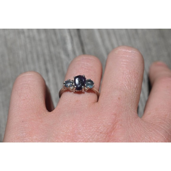 Amethyst engagement ring, Montana Sapphire, raw stone ring, alternative - Picture 3 of 5